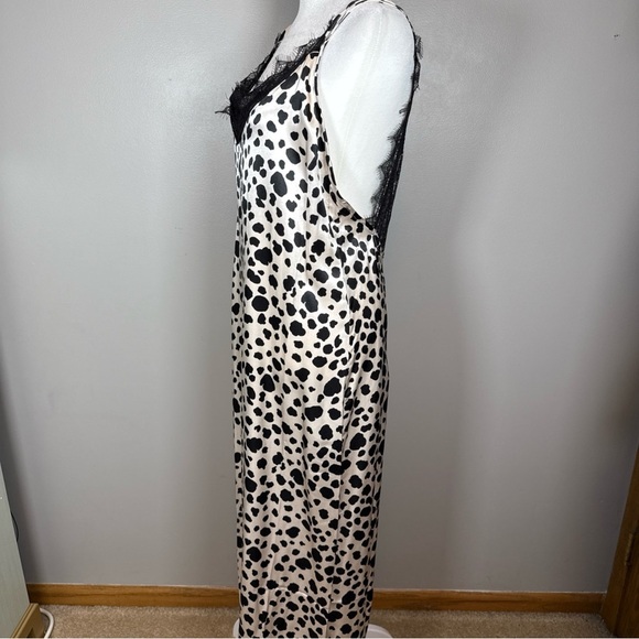Anthropologie V-Neck Open Back Lace Trim Animal Print Slip Dress Size Medium - Picture 5 of 12